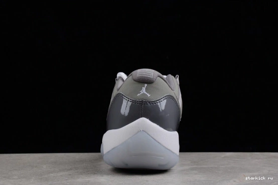 528895-003 Cool  Grey Jordan  Retro Low 11 528895-003 1213